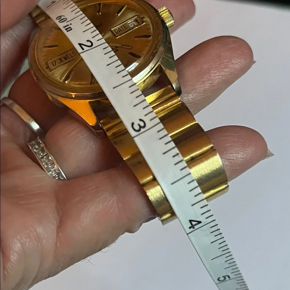 Vintage Gold Jean Cardot 17-jewel mechanical wristwatch